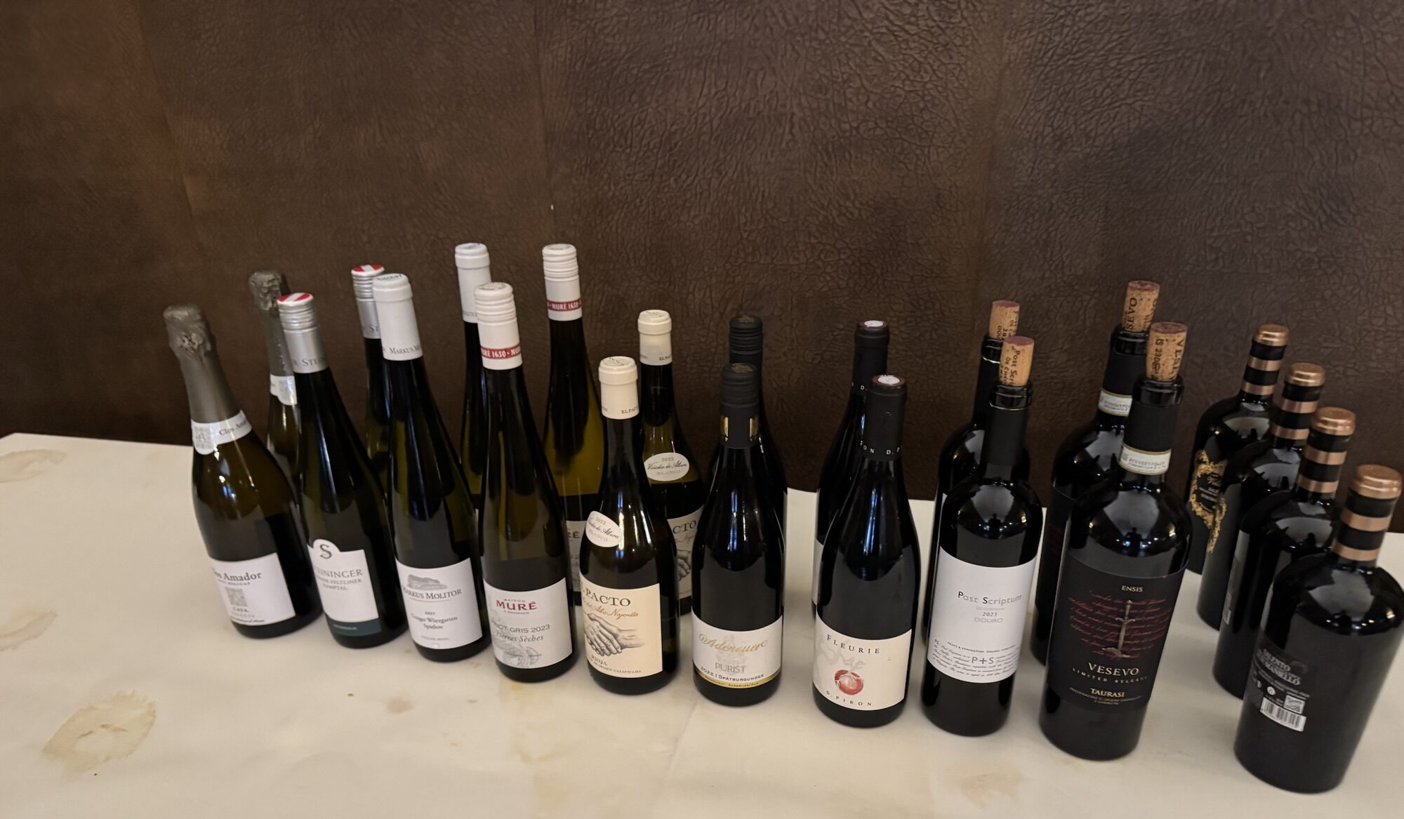 Wijnproeverij Vereniging voor Jongeren van Adel in Nederland (VJAN)